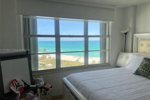 Condo in Miami Beach, Florida, 2 bedrooms  № 1938791 - photo 14