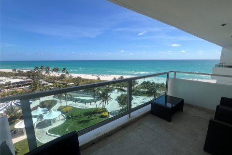 Condo in Miami Beach, Florida, 2 bedrooms  № 1938791 - photo 26