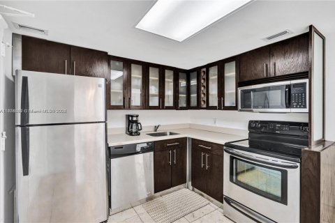 Copropriété à vendre à Miami Beach, Floride: 2 chambres, 95.69 m2 № 1938791 - photo 12