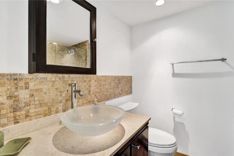 Condominio en venta en Miami Beach, Florida, 2 dormitorios, 95.69 m2 № 1938791 - foto 21