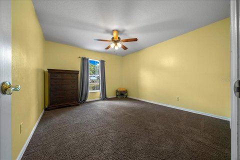 Villa ou maison à vendre à Ocklawaha, Floride: 3 chambres, 205.13 m2 № 2129207 - photo 26