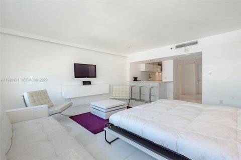 Copropriété à louer à Miami Beach, Floride: 51.1 m2 № 1988718 - photo 19