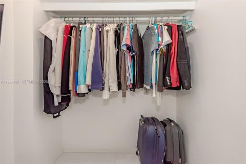 Copropriété à louer à Miami Beach, Floride: 51.1 m2 № 1988718 - photo 24