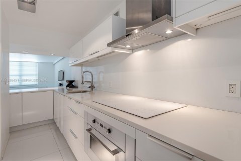 Copropriété à louer à Miami Beach, Floride: 51.1 m2 № 1988718 - photo 8