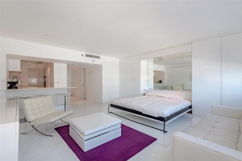 Copropriété à louer à Miami Beach, Floride: 51.1 m2 № 1988718 - photo 20