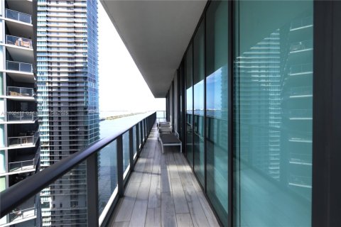 Condo in Miami, Florida, 3 bedrooms  № 1745791 - photo 5