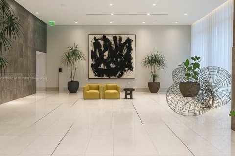 Condo in Miami, Florida, 3 bedrooms  № 1745791 - photo 17
