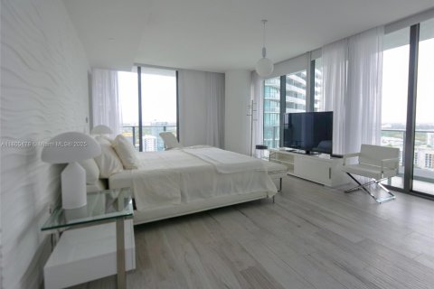 Condo in Miami, Florida, 3 bedrooms  № 1745791 - photo 11