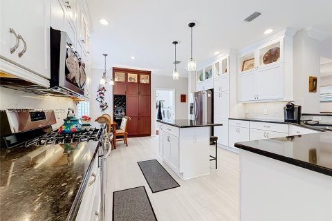 Casa en venta en The Villages, Florida, 3 dormitorios, 195 m2 № 2192146 - foto 14