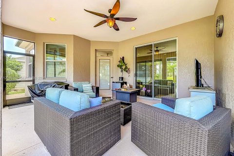 Casa en venta en The Villages, Florida, 3 dormitorios, 195 m2 № 2192146 - foto 17