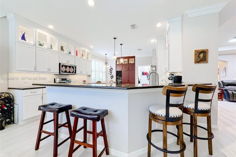 Casa en venta en The Villages, Florida, 3 dormitorios, 195 m2 № 2192146 - foto 15