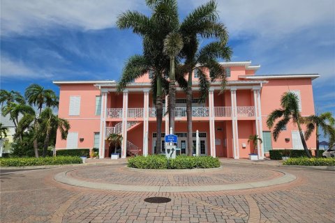 Condo in Saint Petersburg, Florida, 1 bedroom  № 1791719 - photo 20