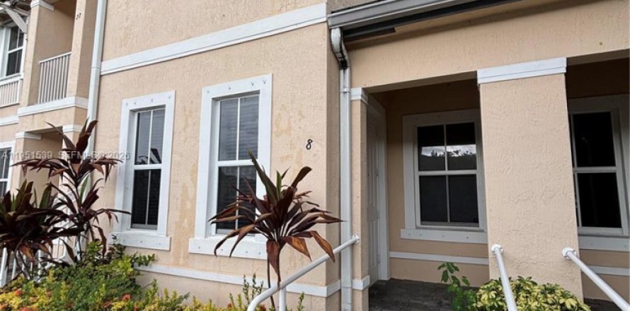 Touwnhouse à Homestead, Floride 3 chambres, 123.1 m2 № 2077341