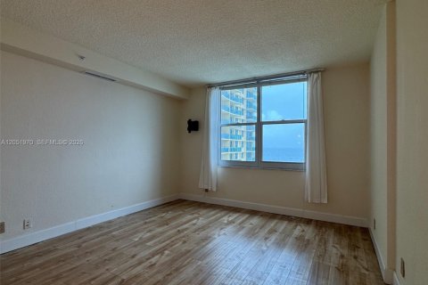 Condominio en alquiler en Hollywood, Florida, 1 dormitorio, 77.57 m2 № 2173022 - foto 10