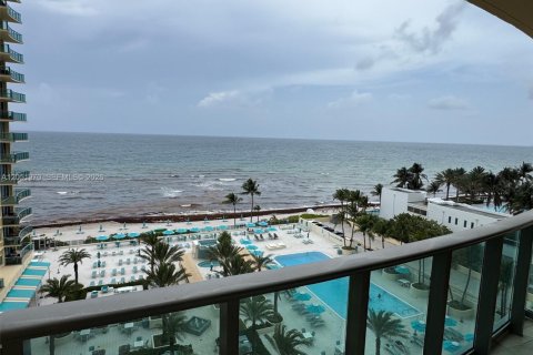 Condominio en Hollywood, Florida, 1 dormitorio  № 2173022