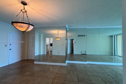 Condominio en alquiler en Hollywood, Florida, 1 dormitorio, 77.57 m2 № 2173022 - foto 7