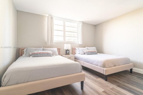 Copropriété à vendre à Hollywood, Floride: 2 chambres, 126.16 m2 № 1989495 - photo 22