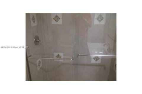Condo in Aventura, Florida, 1 bedroom  № 1889580 - photo 4