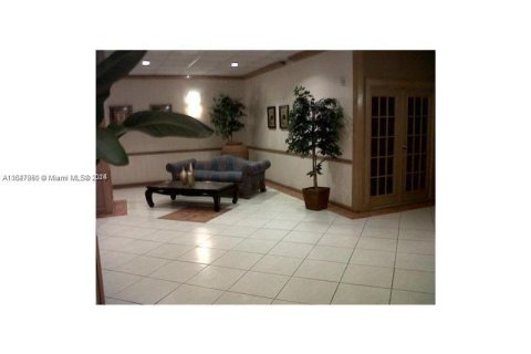 Condo in Aventura, Florida, 1 bedroom  № 1889580 - photo 2