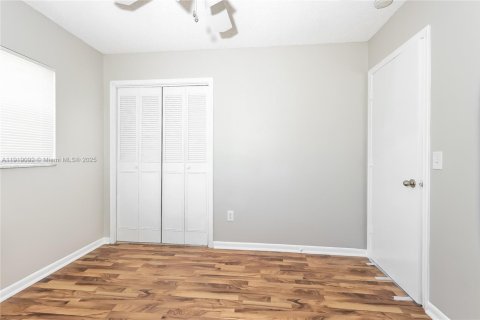 Снять в аренду виллу или дом в Бока-Ратон, Флорида 3 спальни, 166.76м2, № 1974382 - фото 12