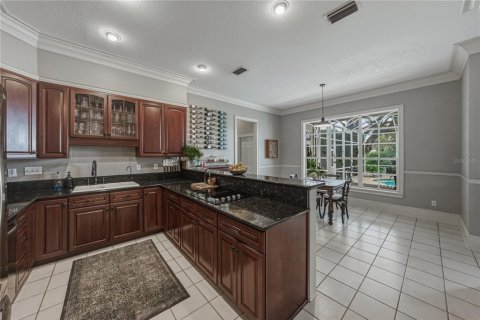 Купить виллу или дом в Дейд-Сити, Флорида 9 комнат, 428.09м2, № 2232847 - фото 27