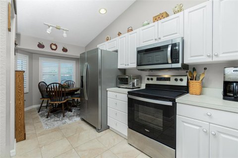 Condo in Port Charlotte, Florida, 2 bedrooms  № 1448228 - photo 6
