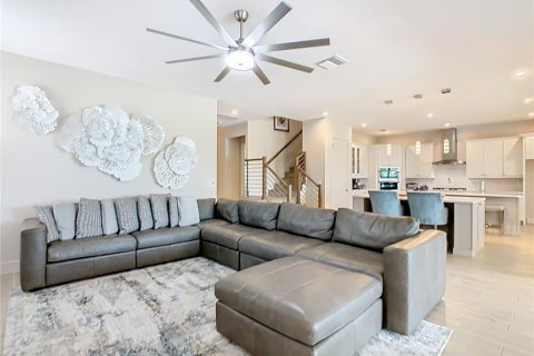 House in Four Corners, Florida 6 bedrooms, 426.24 sq.m. № 1632286 - photo 26