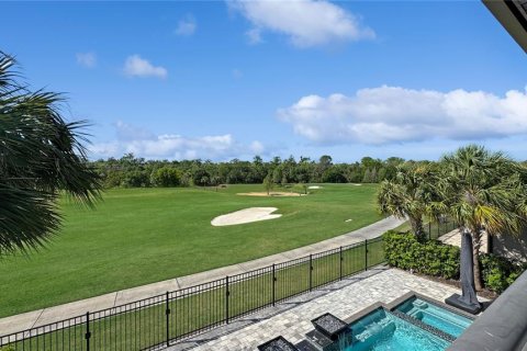 House in Four Corners, Florida 6 bedrooms, 426.24 sq.m. № 1632286 - photo 30