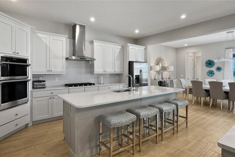 House in Four Corners, Florida 6 bedrooms, 426.24 sq.m. № 1632286 - photo 18