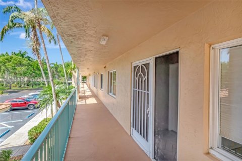 Condominio en venta en Boynton Beach, Florida, 3 dormitorios, 166.76 m2 № 1975785 - foto 2