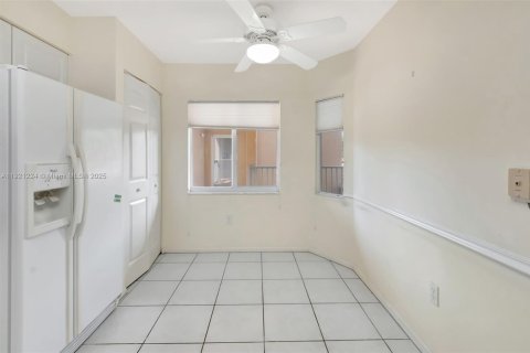 Condominio en venta en Boynton Beach, Florida, 3 dormitorios, 166.76 m2 № 1975785 - foto 17