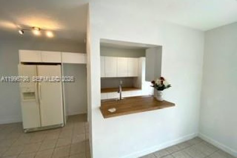 Apartment in Hollywood, Florida 1 bedroom, 53.51 sq.m. № 2060479 - photo 6