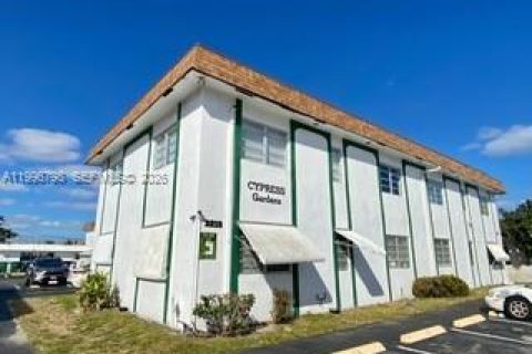 Apartment in Hollywood, Florida 1 bedroom, 53.51 sq.m. № 2060479 - photo 14