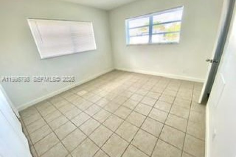 Apartment in Hollywood, Florida 1 bedroom, 53.51 sq.m. № 2060479 - photo 12