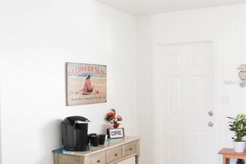 Commercial property in Sarasota, Florida 4 bedrooms, 182.83 sq.m. № 2238003 - photo 10