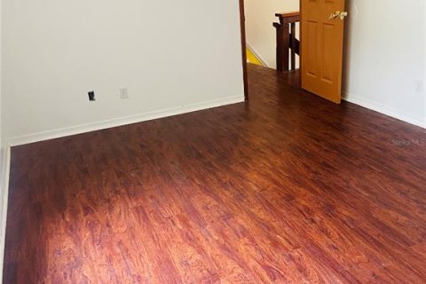 Duplex à vendre à Seffner, Floride: 3 chambres, 144 m2 № 2401190 - photo 20