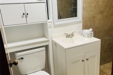 Duplex à vendre à Seffner, Floride: 3 chambres, 144 m2 № 2401190 - photo 15