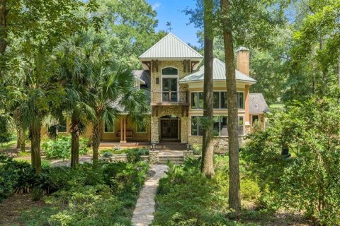 House in High Springs, Florida 4 bedrooms, 306.39 sq.m. № 2347064 - photo 2