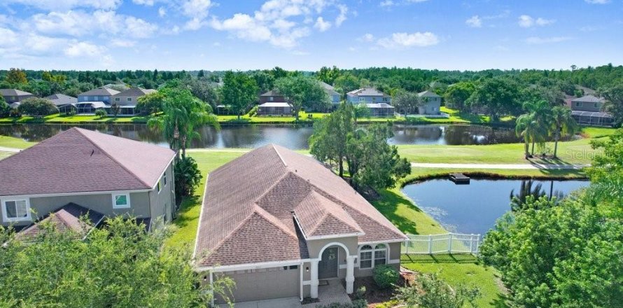 Casa en Lutz, Florida 3 dormitorios, 189.06 m2 № 1876675