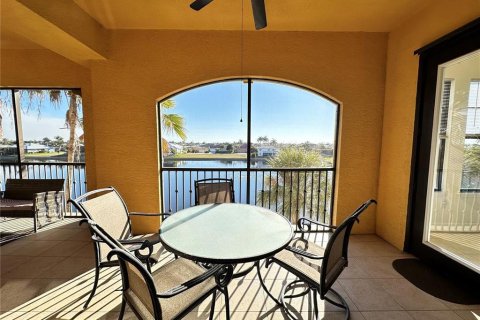 Copropriété à vendre à Punta Gorda, Floride: 2 chambres, 195.65 m2 № 2202816 - photo 5