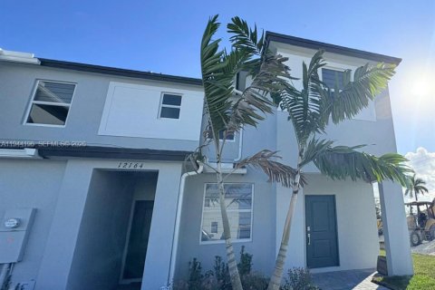 Touwnhouse à louer à Homestead, Floride: 3 chambres, 131.36 m2 № 2000662 - photo 28