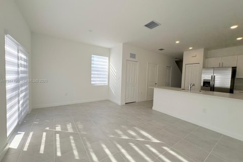 Touwnhouse à louer à Homestead, Floride: 3 chambres, 131.36 m2 № 2000662 - photo 14