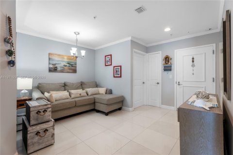 Condominio en venta en Hallandale Beach, Florida, 2 dormitorios, 121.33 m2 № 2032631 - foto 18