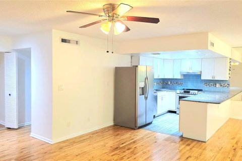 Copropriété à vendre à Clearwater, Floride: 2 chambres, 85.66 m2 № 2150954 - photo 25