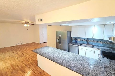 Copropriété à vendre à Clearwater, Floride: 2 chambres, 85.66 m2 № 2150954 - photo 10