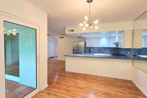 Copropriété à vendre à Clearwater, Floride: 2 chambres, 85.66 m2 № 2150954 - photo 13