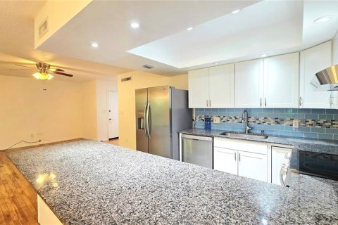 Copropriété à vendre à Clearwater, Floride: 2 chambres, 85.66 m2 № 2150954 - photo 9