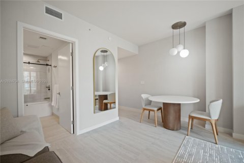 Copropriété à louer à Miami, Floride № 2154622 - photo 5