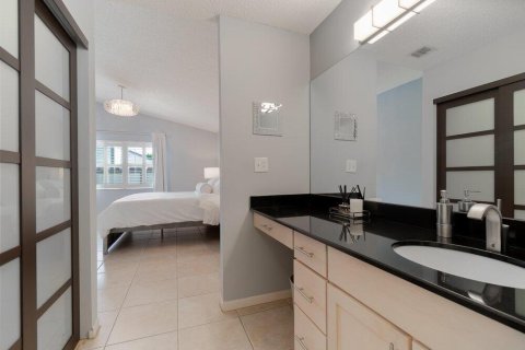 House in Wellington, Florida 2 bedrooms, 114.36 sq.m. № 2082067 - photo 13