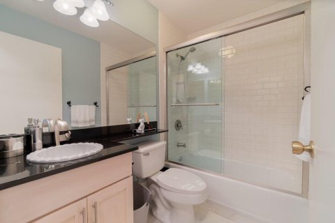 House in Wellington, Florida 2 bedrooms, 114.36 sq.m. № 2082067 - photo 9